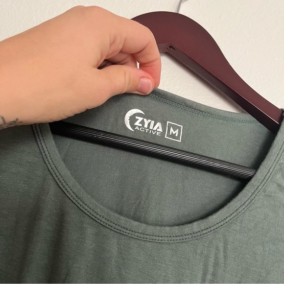 Zyia finesse athletic tank top in Olive Green Size Medium - Picture 8 of 14